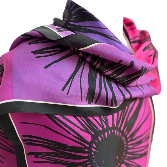 Vera Neumann Vintage Italian Acetate Scarf 🇮🇹 – Pink & Purple Floral Burst - Picture 3 of 9